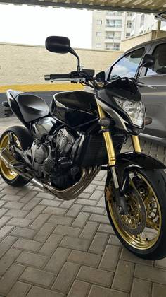 HONDA CB 600F HORNET HONDA CB 600F HORNET